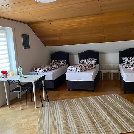 דירה Berghuelen Zimmer