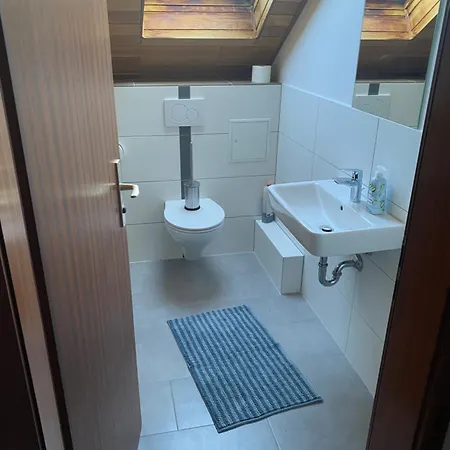 Berghuelen Zimmer Lägenhet *