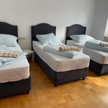 Berghuelen Zimmer