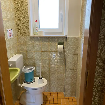Apartment Berghuelen Zimmer *