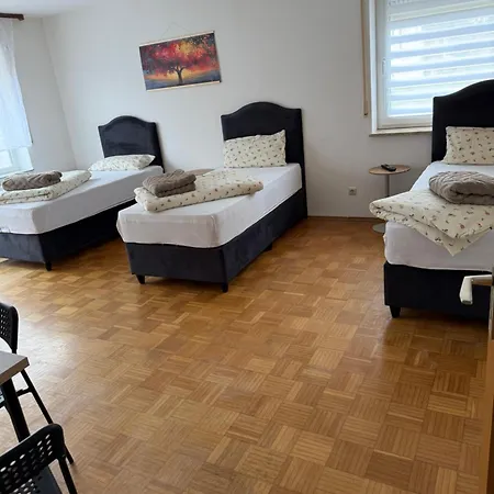 Berghuelen Zimmer